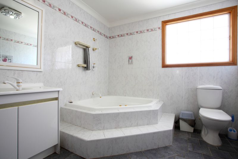 Top Bathtub Installation Companies in Ravenna, OH